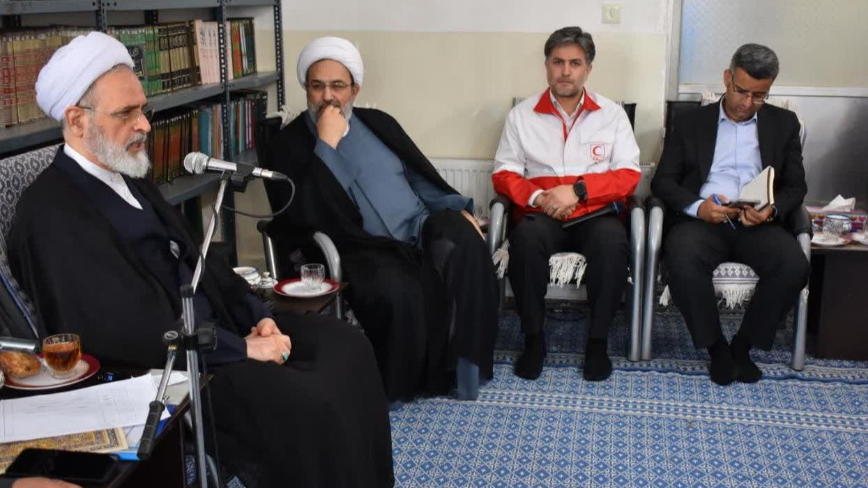 هلالاحمر نقش آفرین و پرچم دار تکافل و تعامل و فریادرسی به نیازمندان است / کانون طلاب هلال احمر براساس سنت تاریخی حوزههای علمیه و منطق اسلامیشکل گر