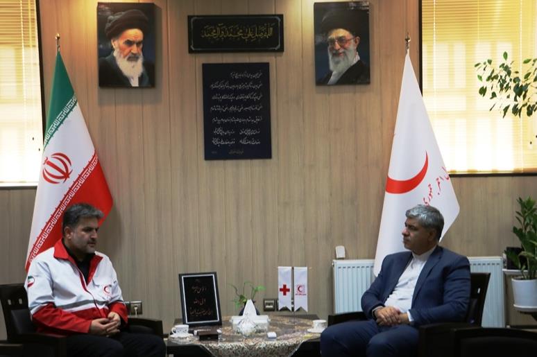 توسعه همکاری‌های بین‌المللی با رویکرد خیرین خارج از کشور؛ دیدار مسئول دفتر وزارت امور خارجه با مدیرعامل جمعیت هلال‌احمر یزد