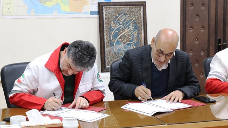 تفاهمنامه همکاری هلالاحمر و آموزشوپرورش استان یزد با هدف ارتقای تابآوری دانشآموزان منعقد شد