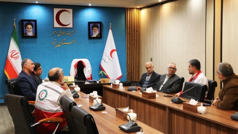 اولین جلسه کانون بازنشستگان هلال احمر استان یزد